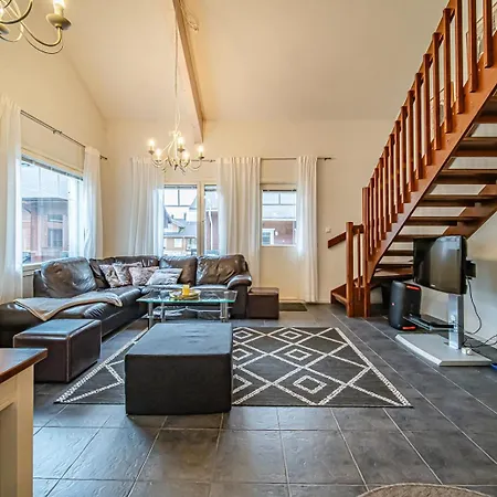 Alte Dali Ski-in Ski-out By Aavalevi